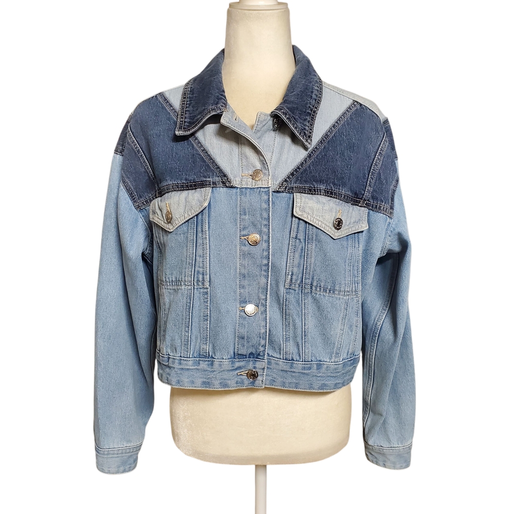 Wild Fable Jean Jacket Women's Size Medium Color Block Design Denim Trucker